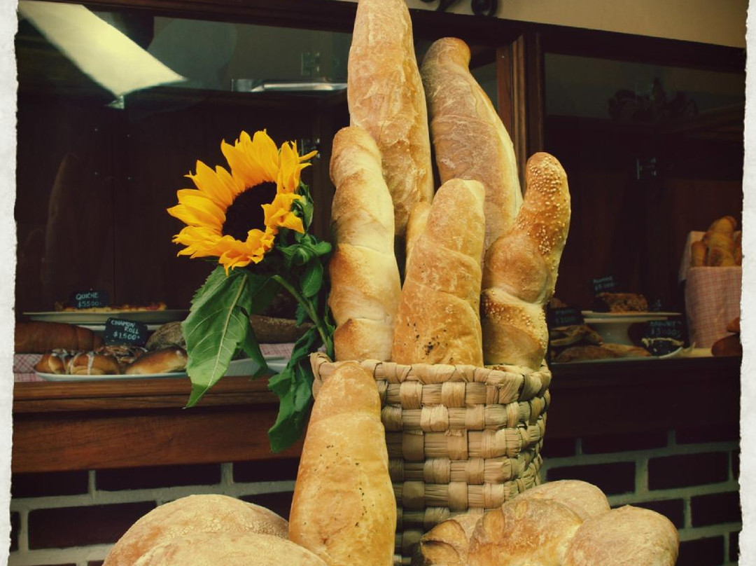 La Panaderia Cocina y Cafe