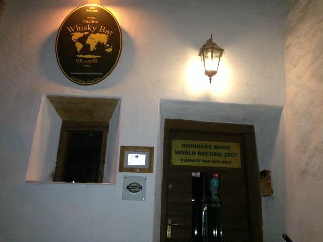 Smallest Whisky Bar On Earth-Santa Maria Val Müstair必去景点
