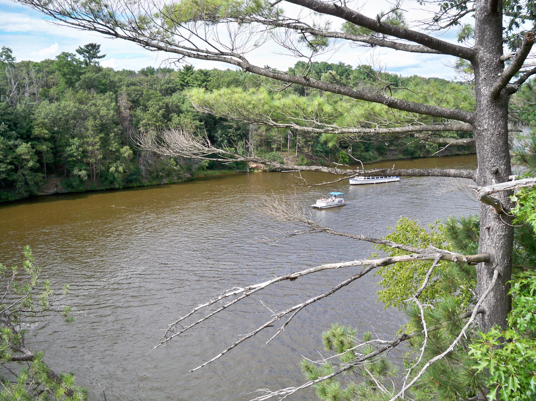 Scenic River Walk-威斯康星峡谷必去景点