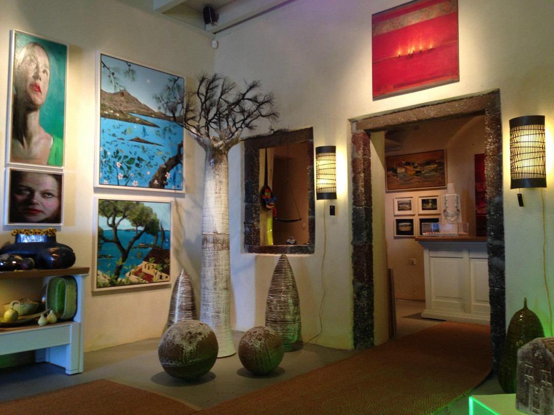 Tzamia - Krystalla Art Gallery Santorini景点图片