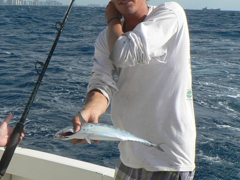 Taco's Hooked Up Sportfishing-劳德代尔堡必去景点