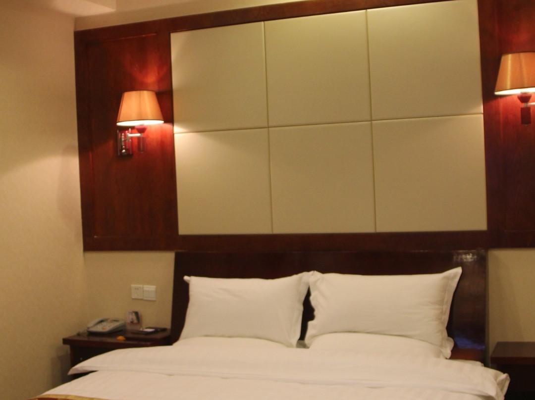 新乡大酒店主图