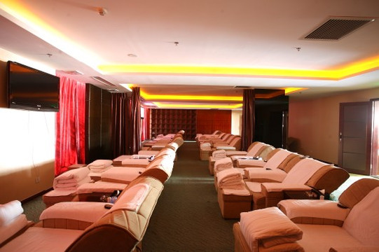 鸿福大酒店主图