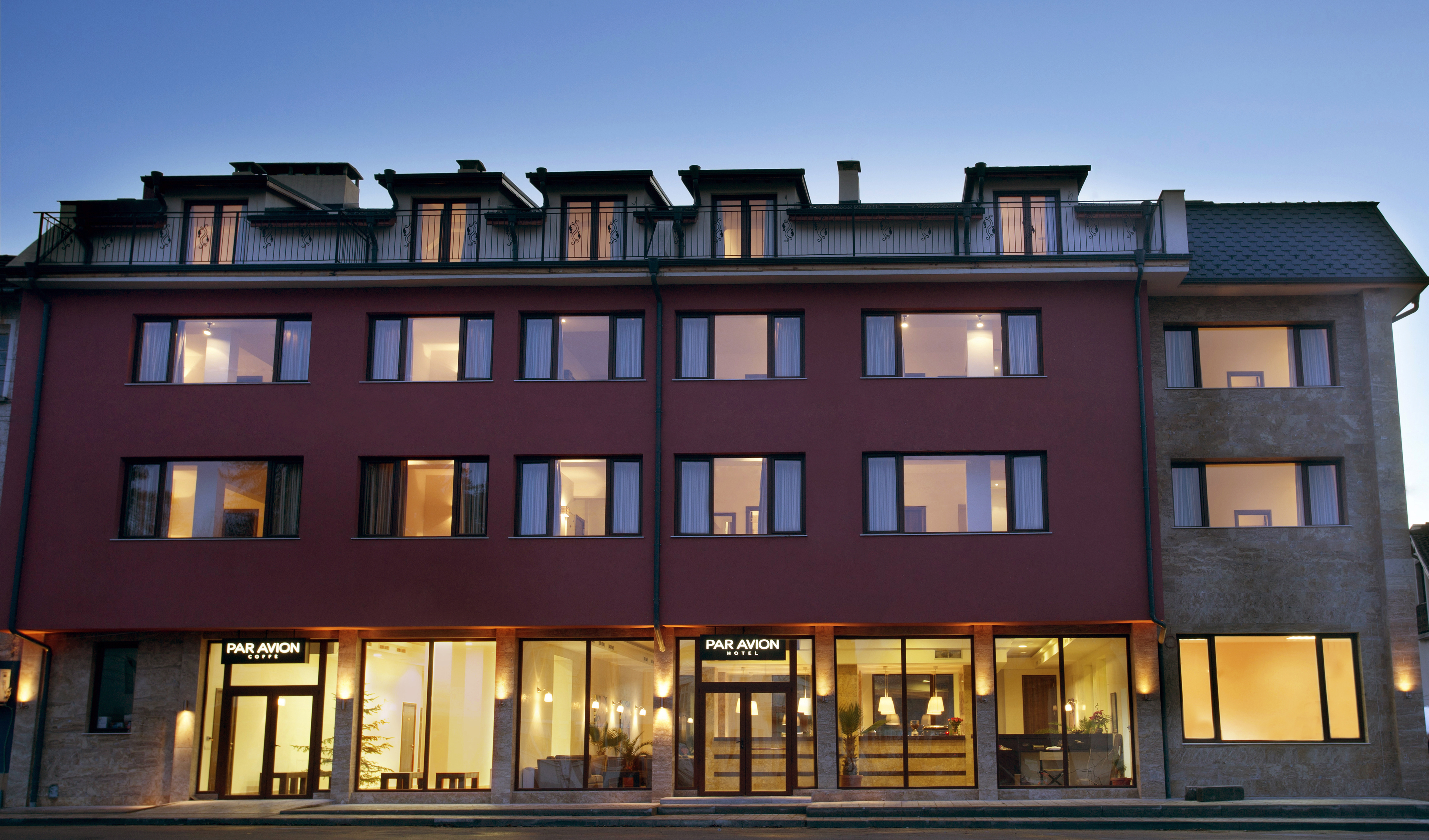 Hotel Par Avion-官方