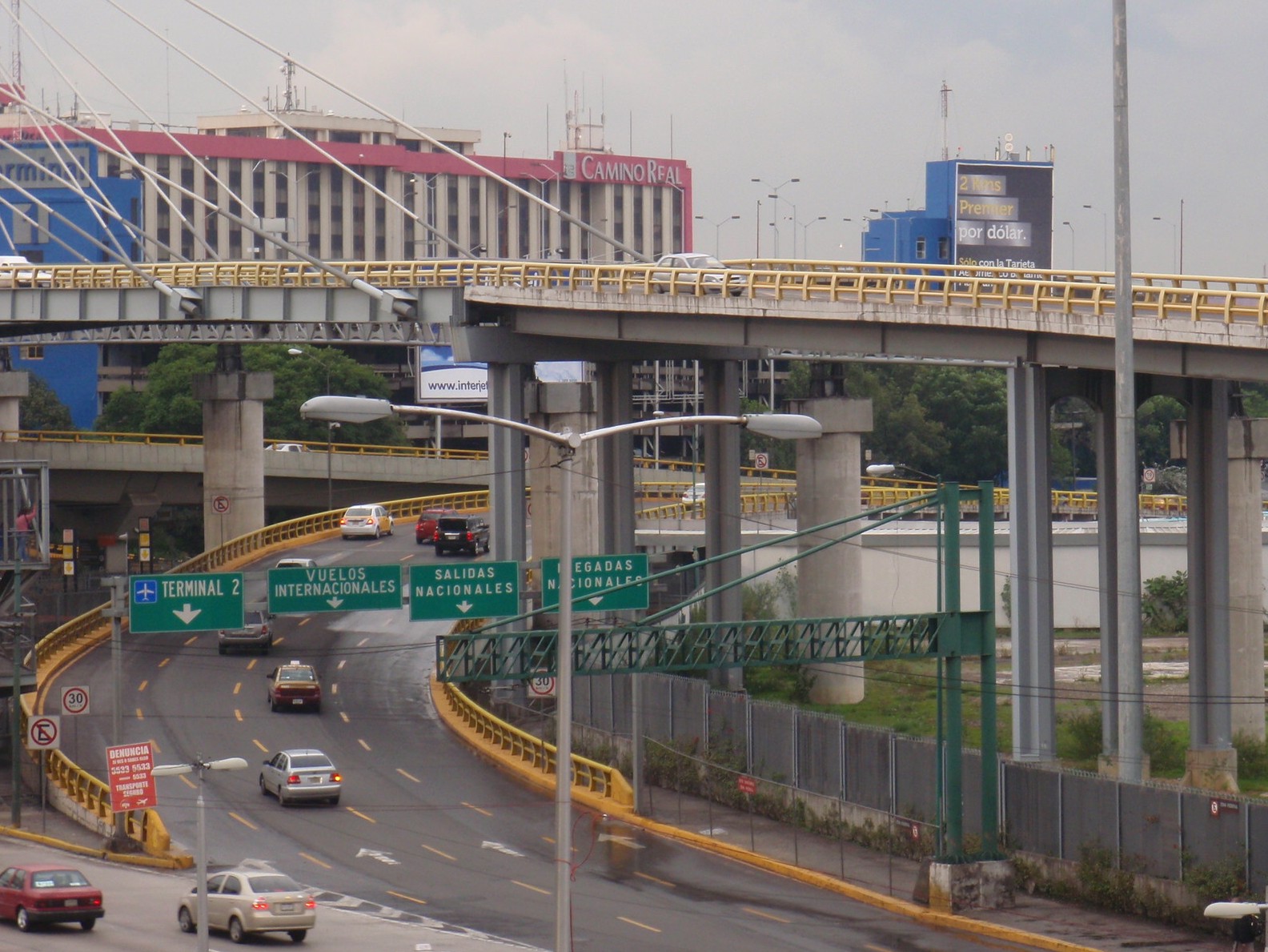 Hotel Aeropuerto-浴室