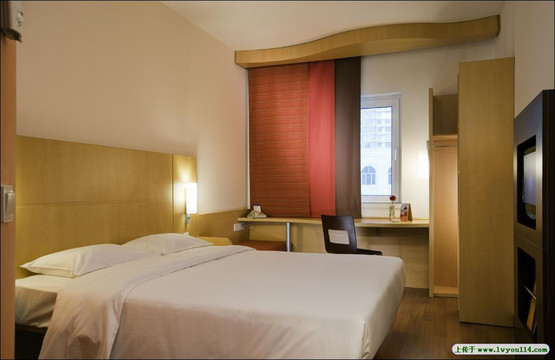 哈尔滨中央大街索菲亚美居酒店主图