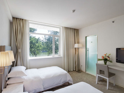 后海怡景酒店主图