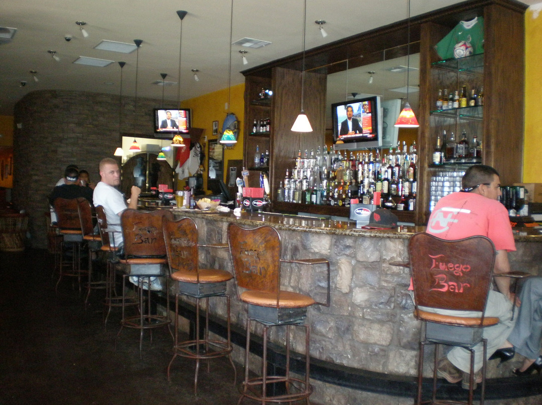 Tolleson餐馆和美食-Fuego Bar & Grill