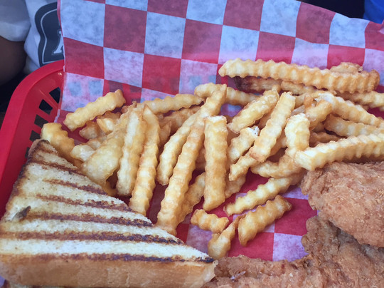 Ballinger餐馆和美食-Main Street Soda Fountain