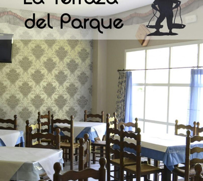 Almogia餐馆和美食-la terraza del parque