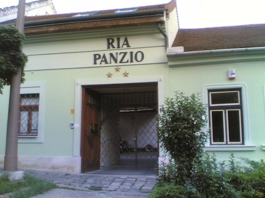 Chlaba酒店住宿-瑞亚佩泽欧酒店