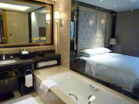 南京希尔顿酒店主图