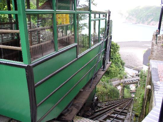 Lynton and Lynmouth Cliff Railway-林茅斯必去景点