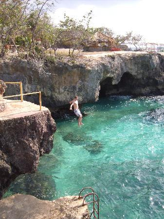 内格里尔悬崖-内格里尔必去景点