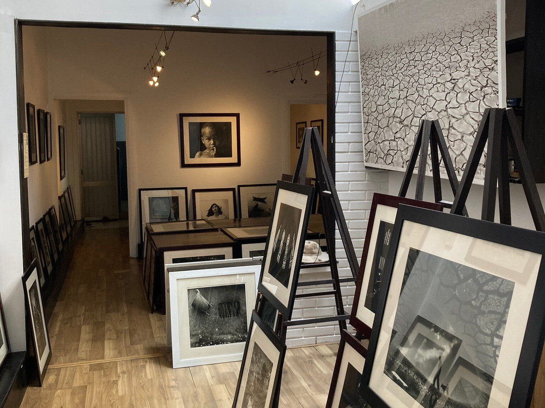 龙成艺术画廊-芽庄必去景点