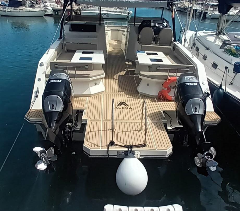 CharterBarcelona - Private Sailboats, Yachts and Catamaran-巴塞罗那必去景点