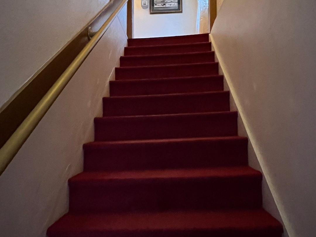 Overland Hotel & Saloon主图