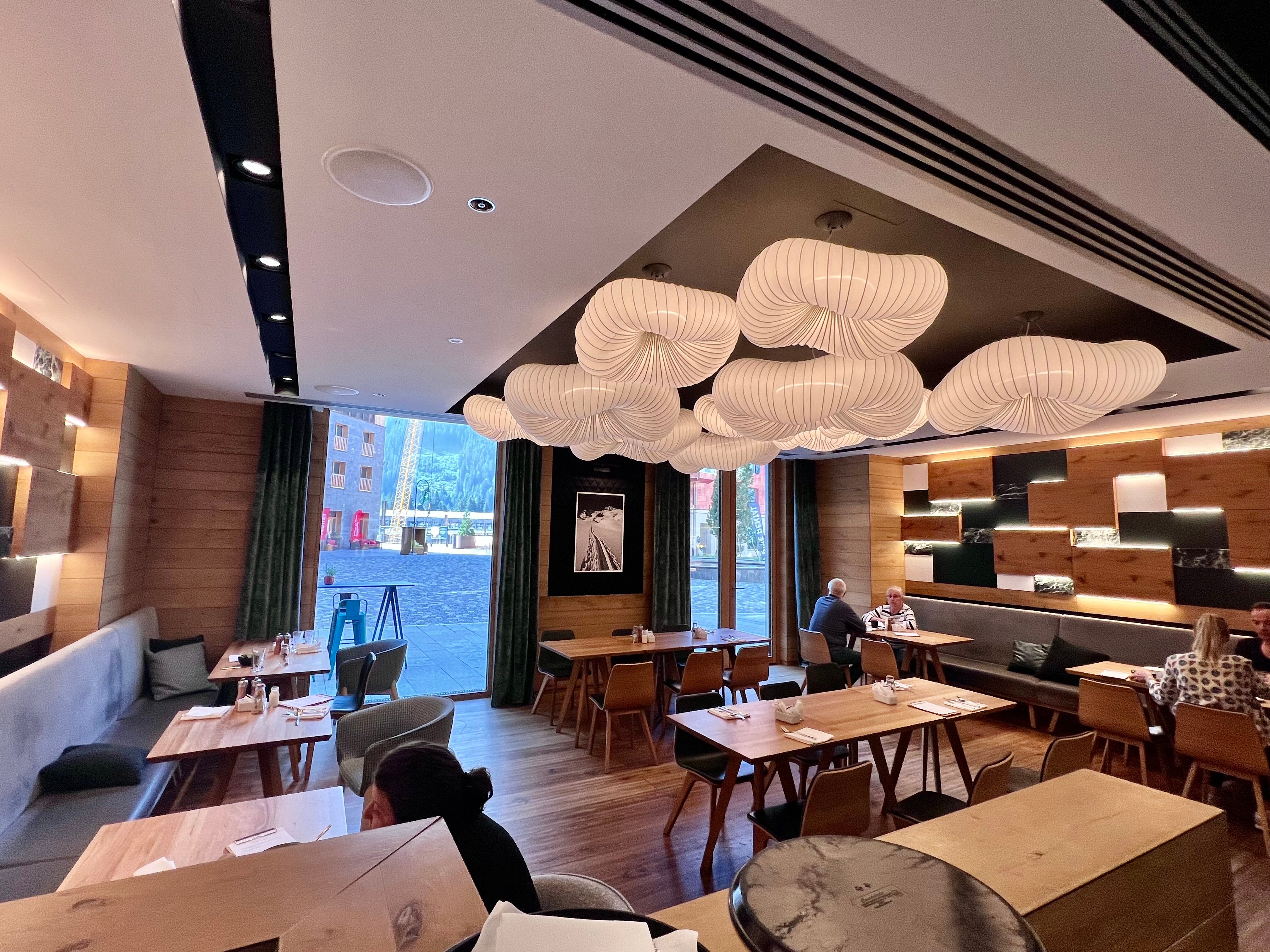 Radisson Blu Hotel Reussen, Andermatt-餐饮
