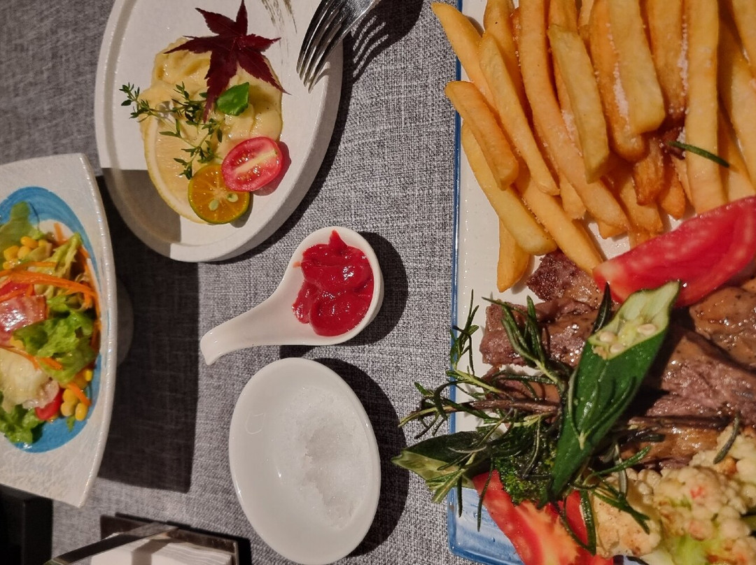 Hilton Garden Inn Heze主图