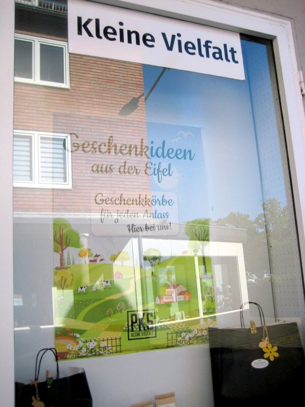 Kleine Vielfalt: Bekleidung und Geschenkartikel...-Hillesheim必去景点