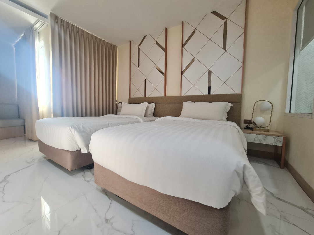 The 8 Hotel主图