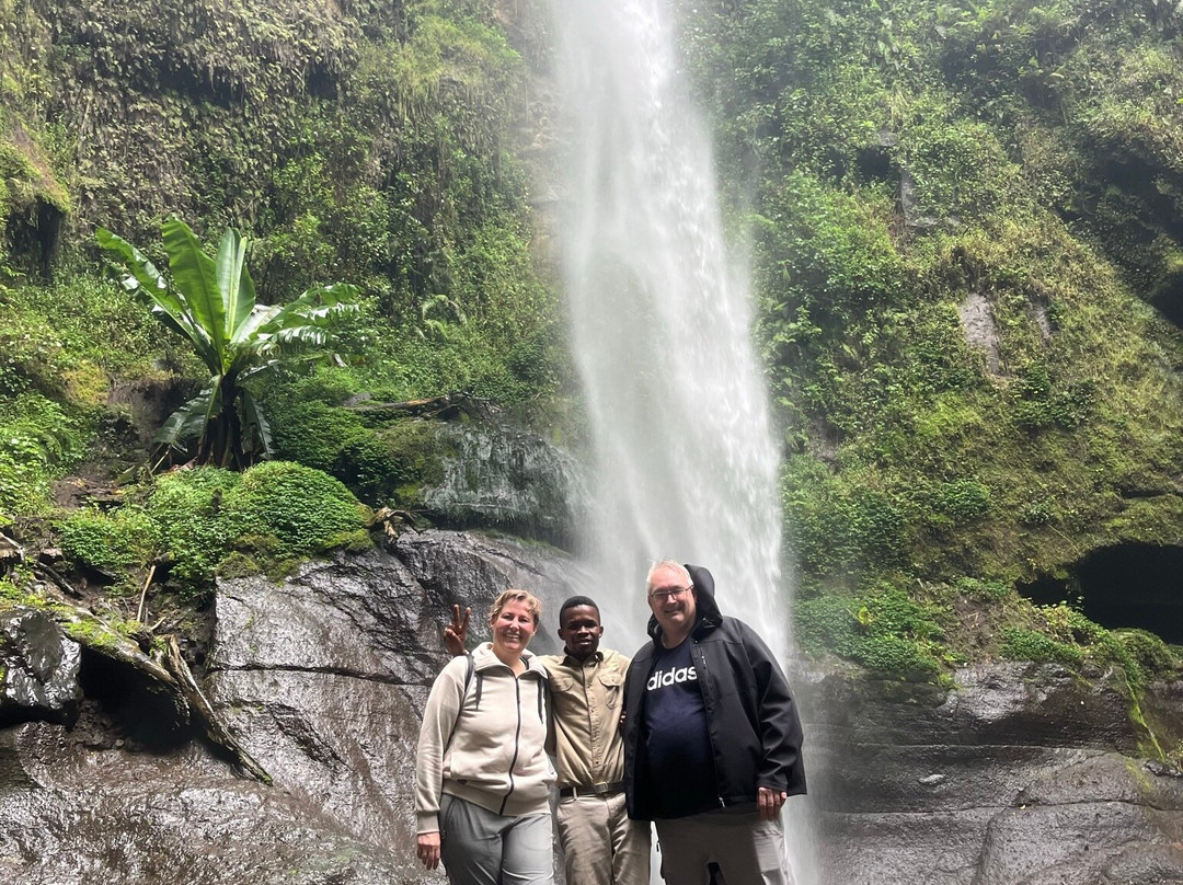 Mount Meru Waterfall-阿鲁沙必去景点