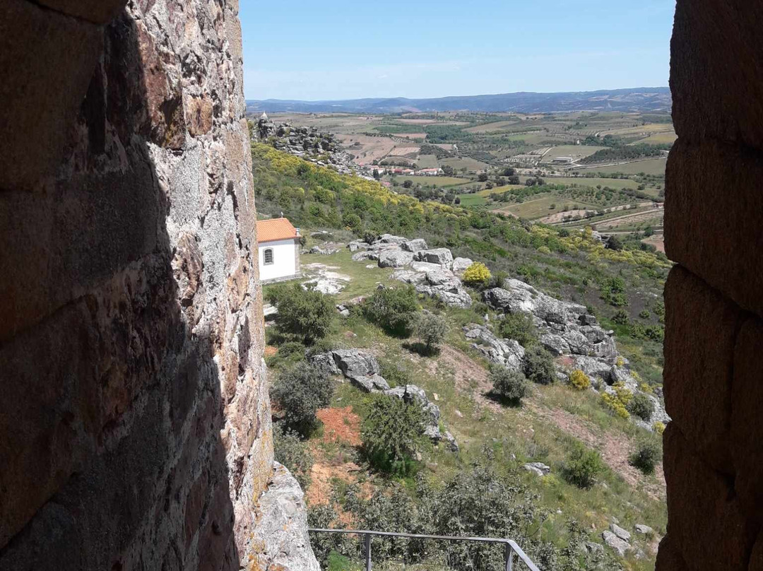 Castelo de Algoso景点图片