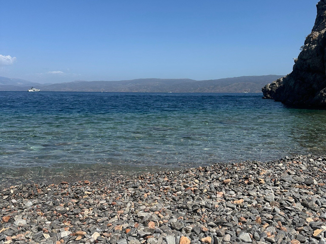 Avlaki Beach-Hydra必去景点