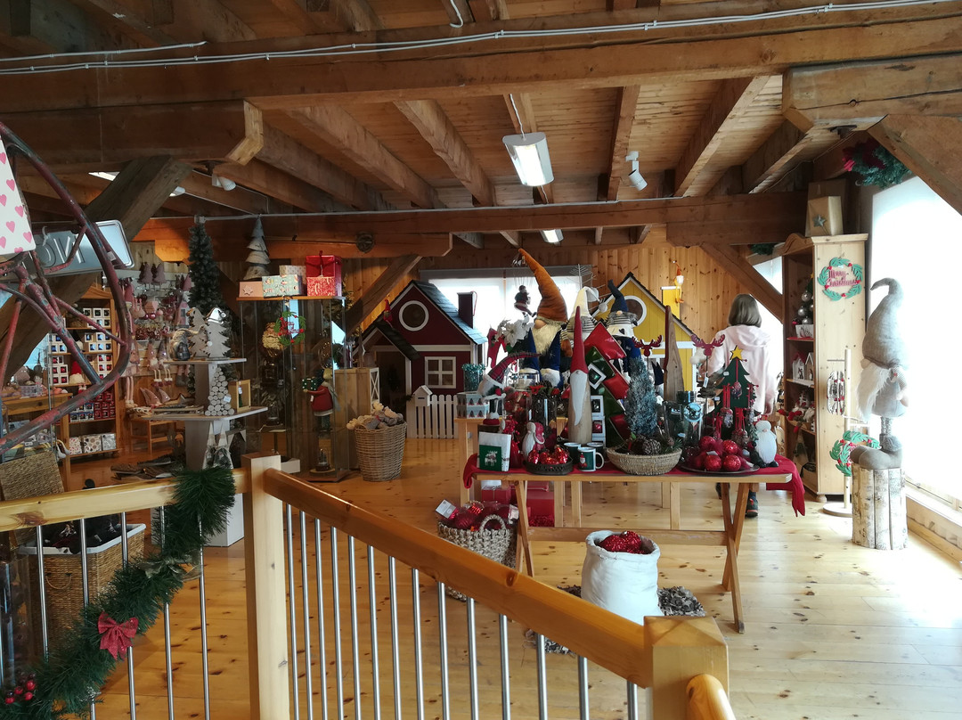 Artico Christmas House-霍宁斯沃格必去景点