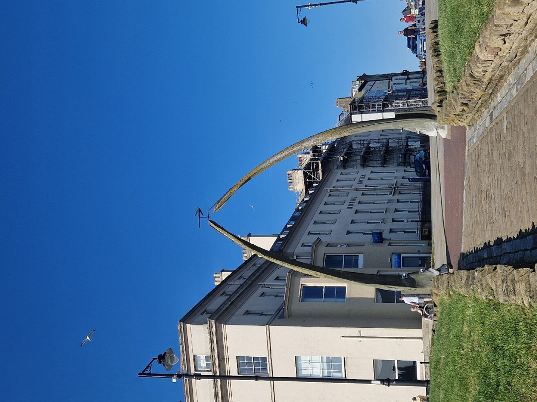 The Whalebone Arch-惠特比必去景点