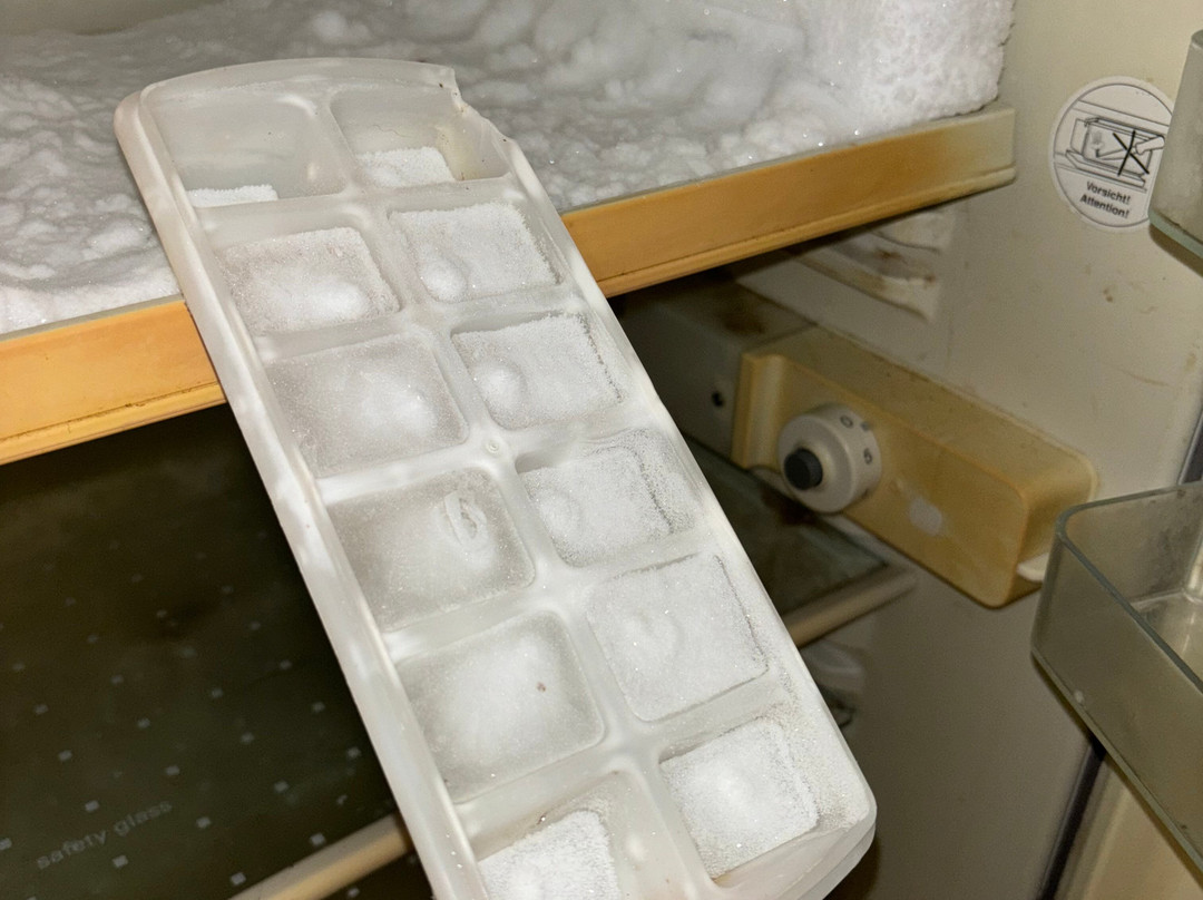 Logan's Beach Hotel主图