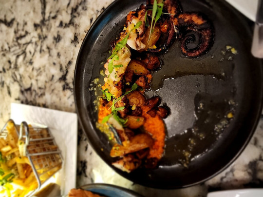 Pulpo Tapas & Wine Bar