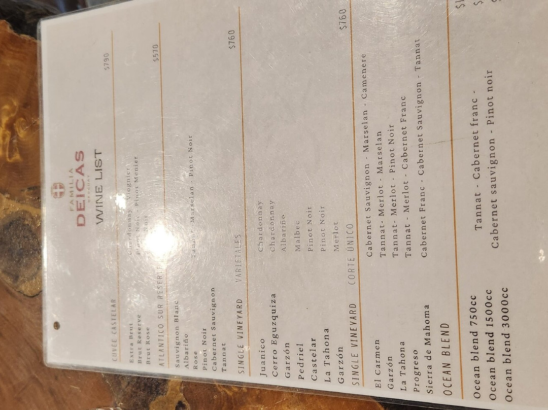 Bodega Familia Deicas