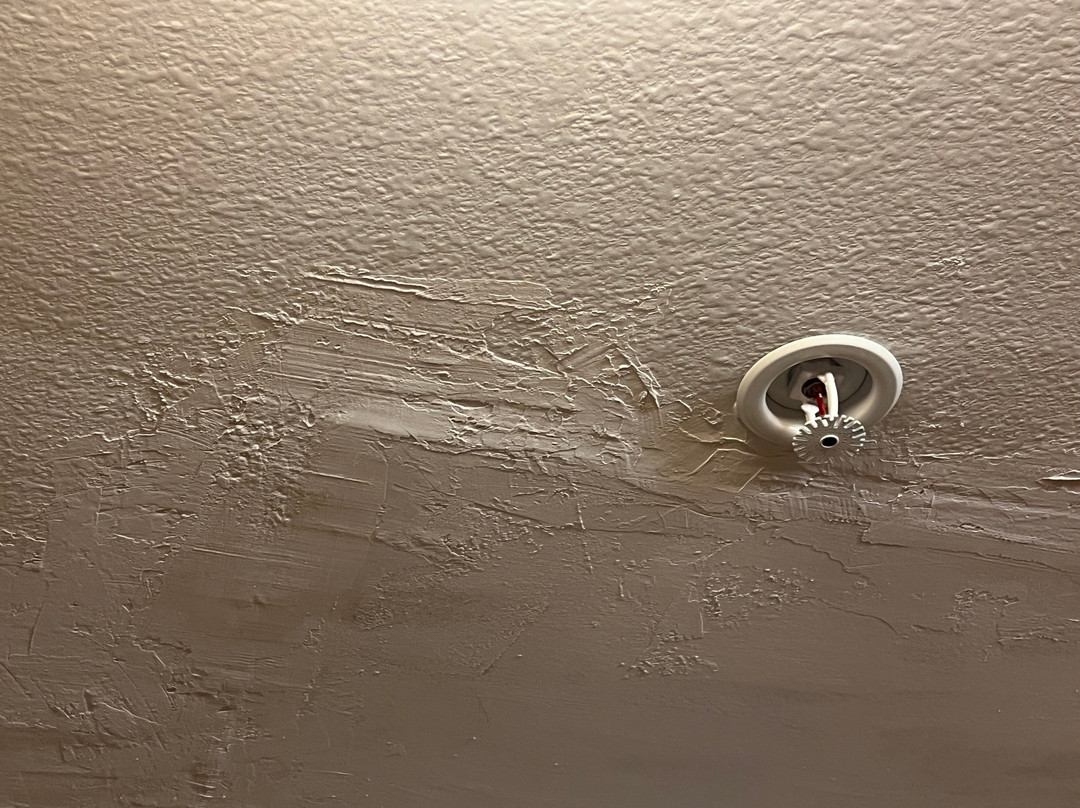 艾克城希尔顿恒庭旅馆&套房酒店主图