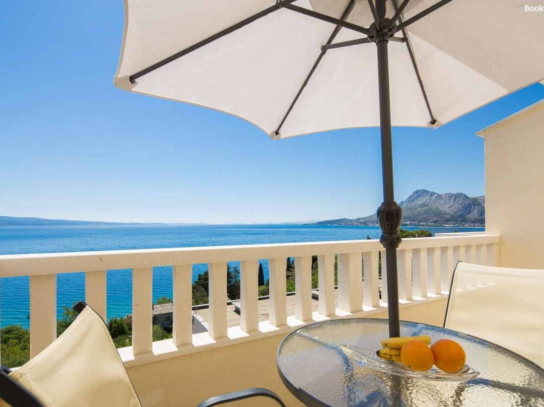 Mba Modern Beach Apartments