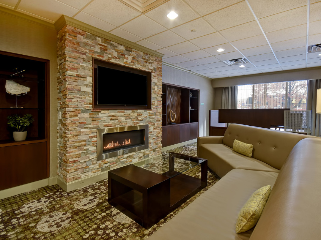 辛辛那提滨河假日酒店主图