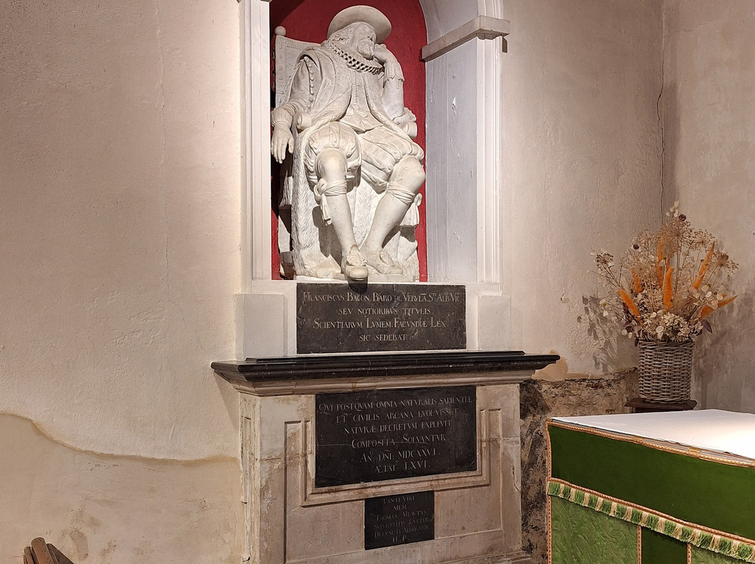 St. Michael's Church景点图片