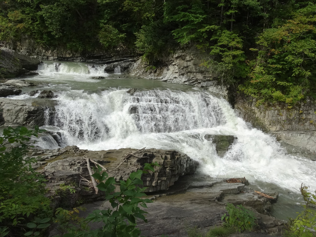 Sandan Falls-芦别市必去景点