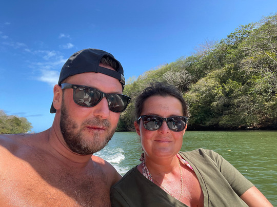 Jade Boat-蓝湾必去景点