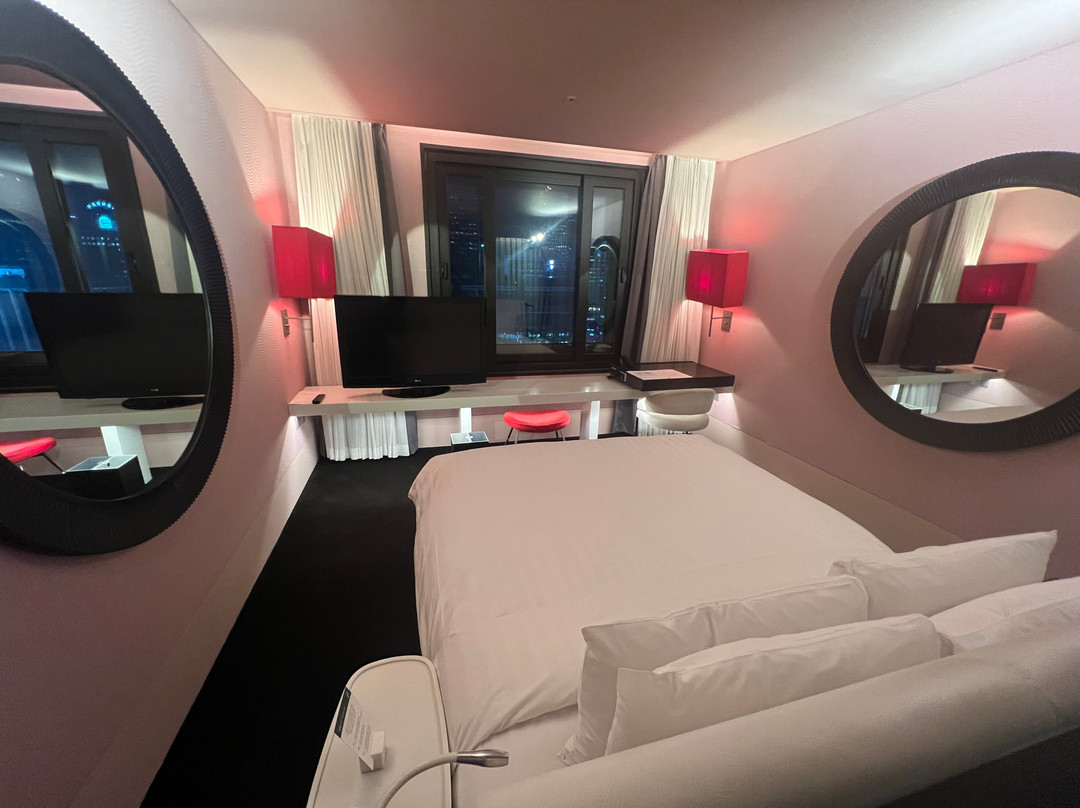 首尔广场酒店, 傲途格精选主图