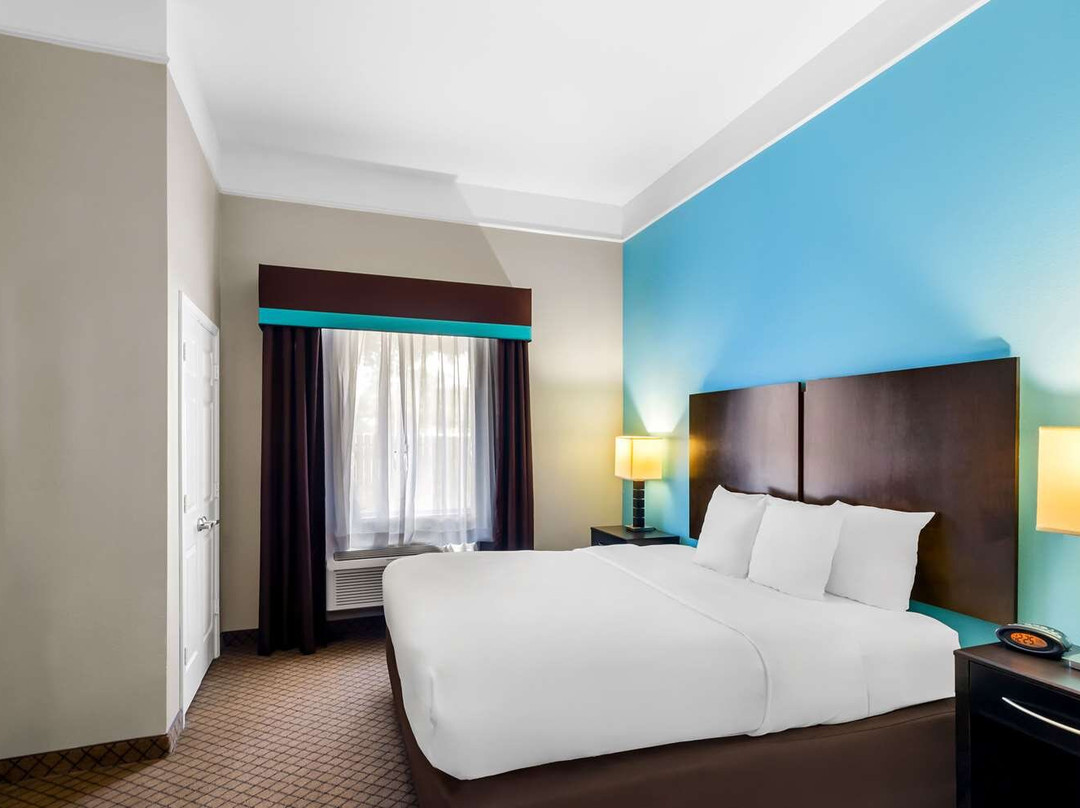 Comfort Suites at Katy Mills