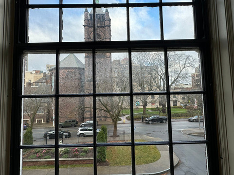 百老汇旅馆主图