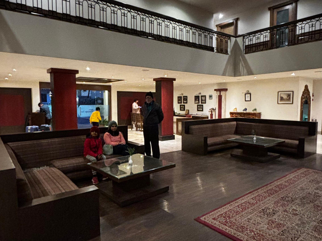 维克拉姆典雅酒店主图