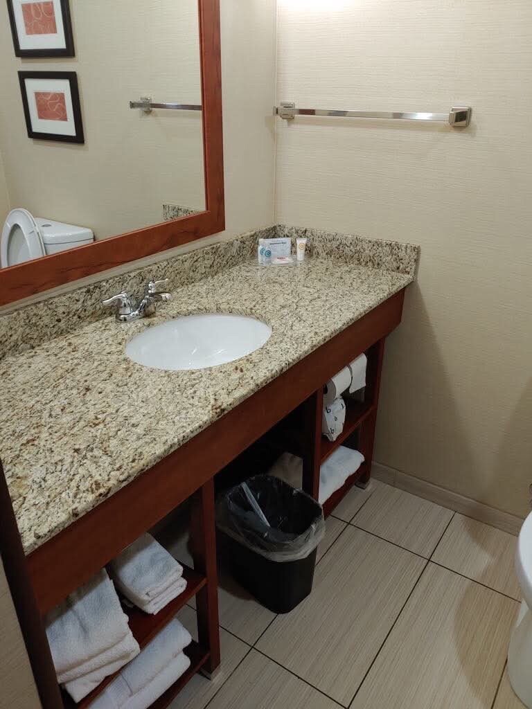 Comfort Suites Bridgeport - Clarksburg-官方