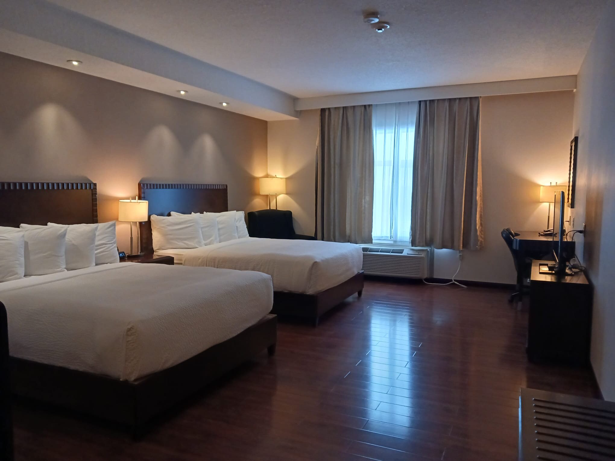 Days Inn & Suites By Wyndham Fort Saskatchewan-客卧