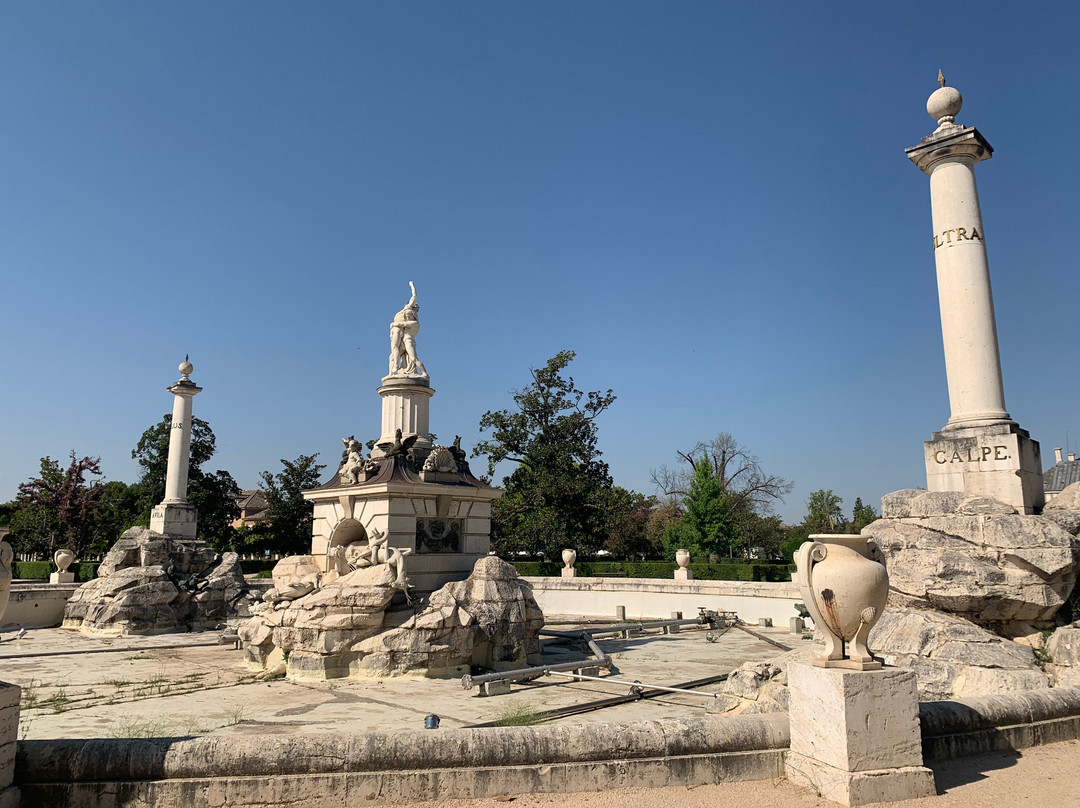 Fuente de Hercules y Anteo景点图片