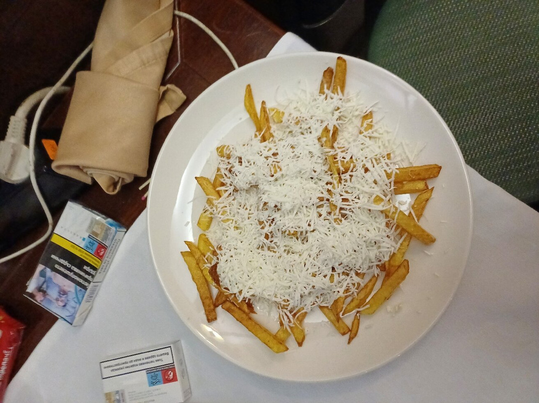 蒙搭涅特罗央庄园酒店主图