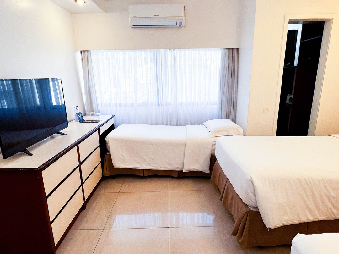 Royal Center Hotel主图