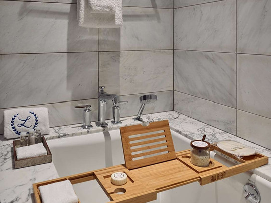 The Laurel Hotel And Spa主图