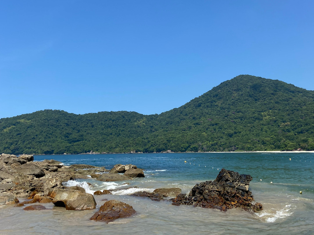 Praia do Meio景点图片